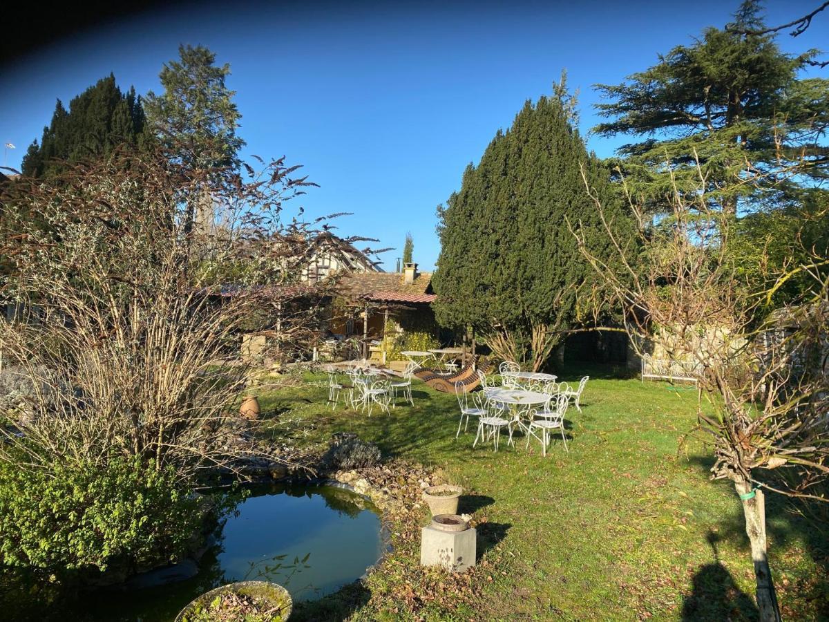 Une Vie En Rose Pressagny-lʼOrgeuilleux Exteriör bild